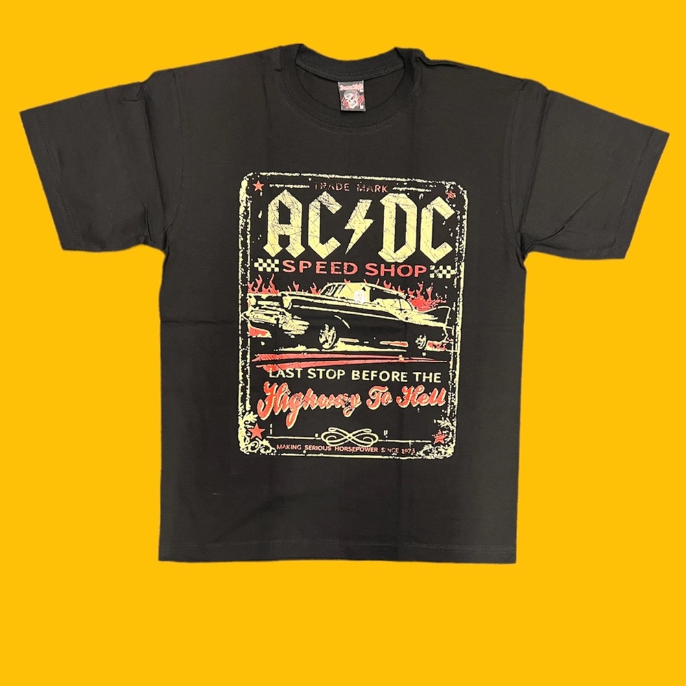 ACDC highway to hell graphic Tshirt !